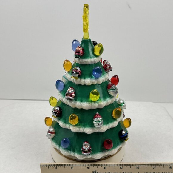 Hallmark Keepsake 2018 Porcelain Tabletop Christmas Tree 10" Light Magic Timer - Picture 13 of 16